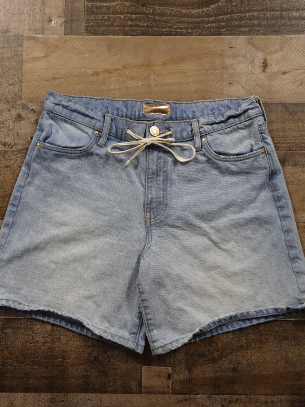 KUT from the Kloth Holly High Rise Denim Shorts Women’s Size 8 Light Wash